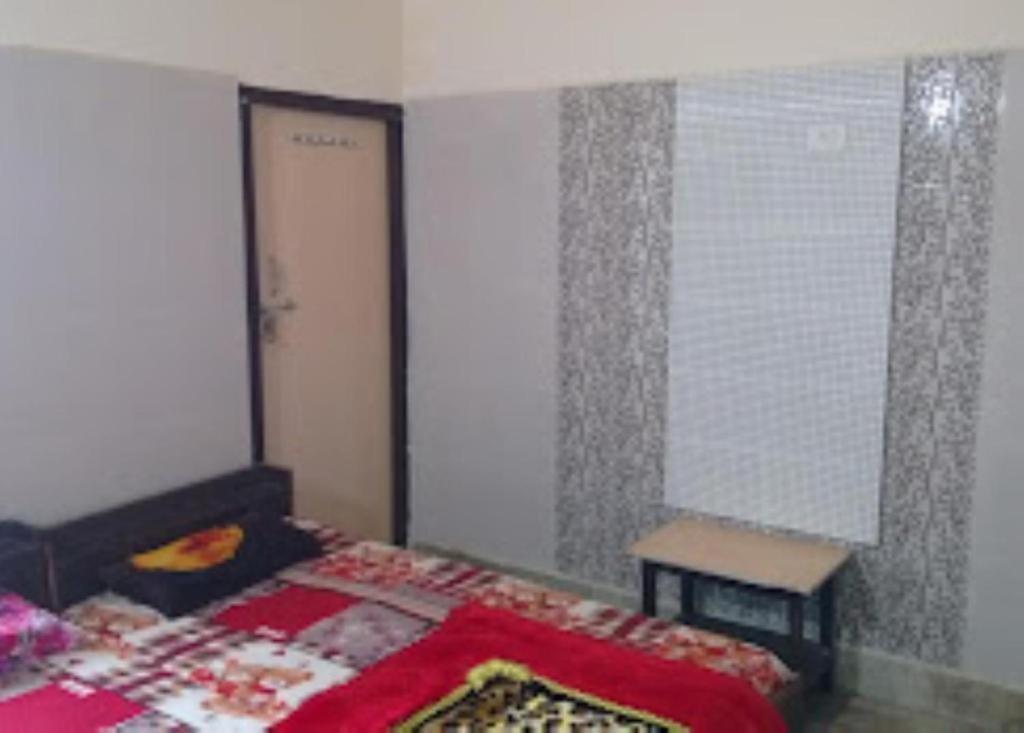 Maatu Shri Comfort Stay-Guest House Mathura Exterior foto